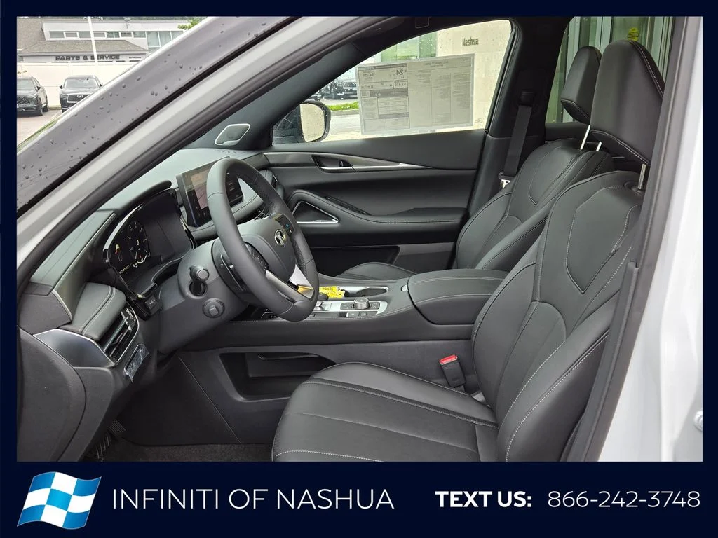 New 2027 2T RAD WHT INFINITI Sport AWD image 3