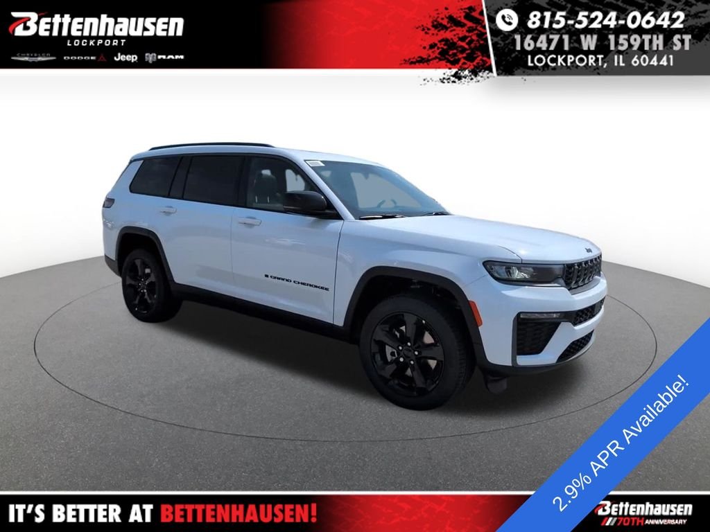 New 2026 White Jeep  image 4