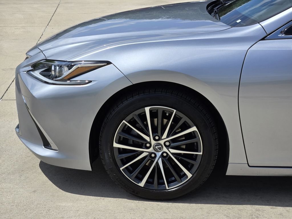 Used 2022 Silver Lexus 350 image 6