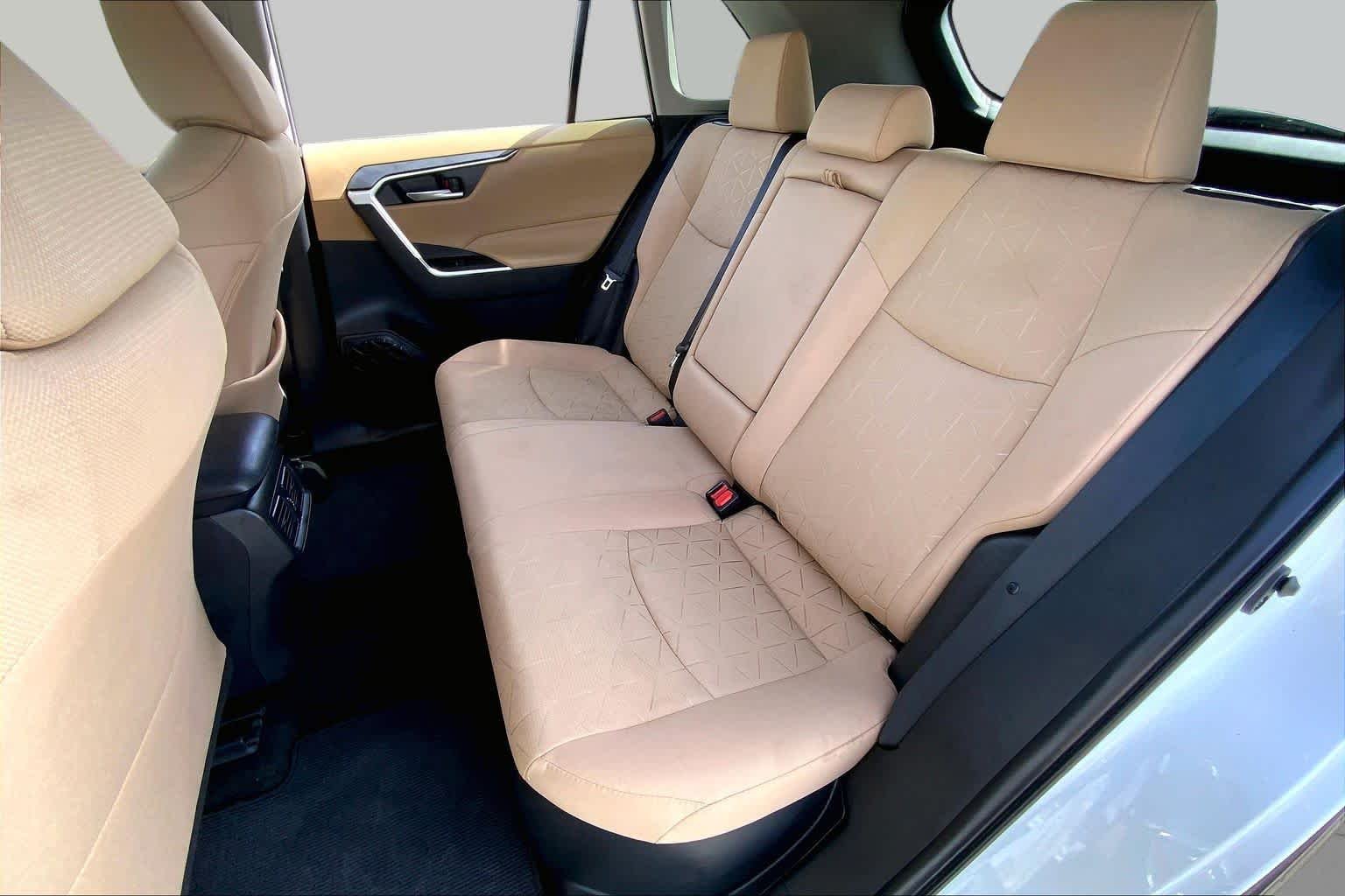 Used 2025 Ice Cap Toyota Hybrid XLE image 20