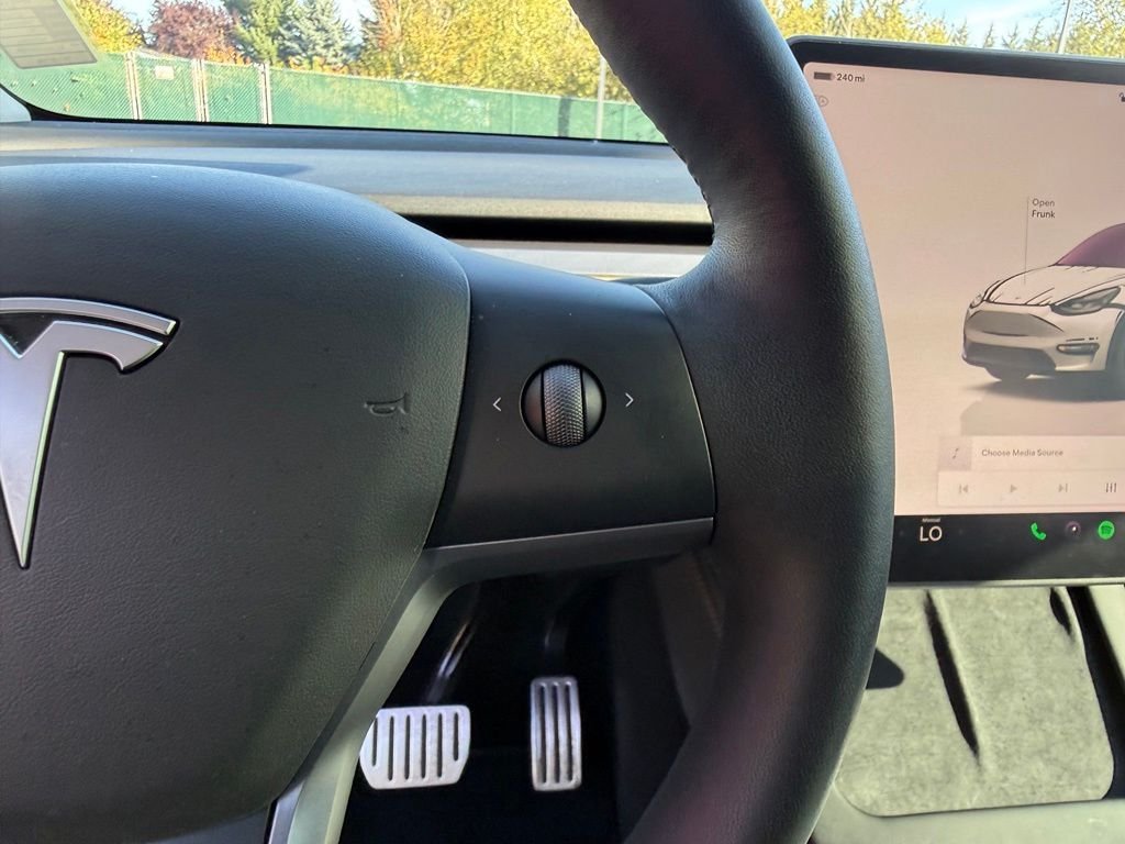 Used 2023 Pearl White Multi-Coat Tesla Performance image 12