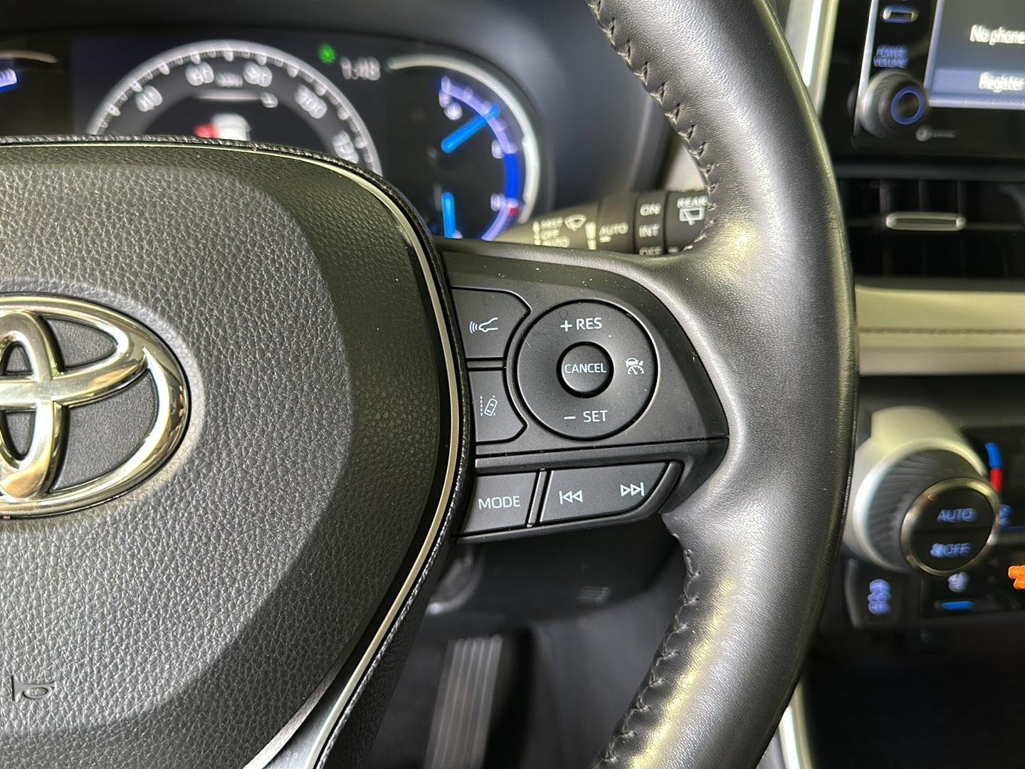 Used 2020 Magnetic Gray Metallic Toyota Limited image 13
