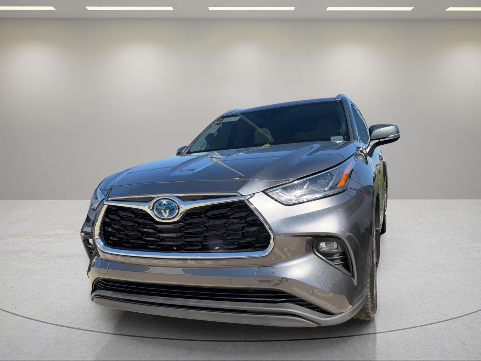 Used 2021 Magnetic Gray Metallic Toyota Hybrid Limited image 6