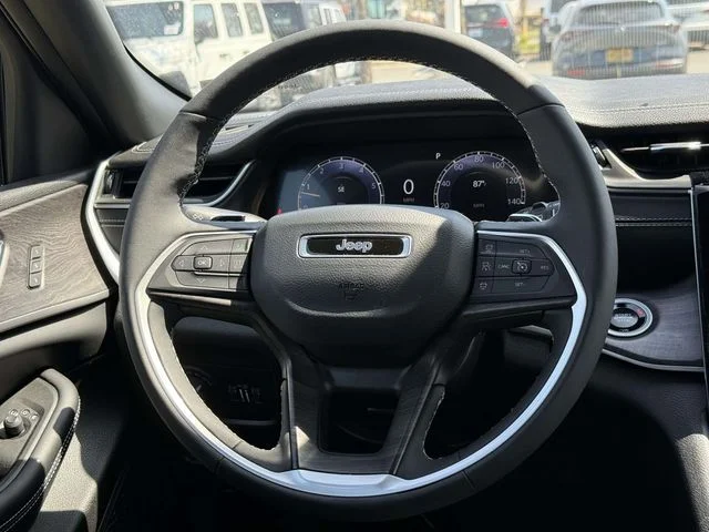Used 2025 Black Jeep Limited image 18