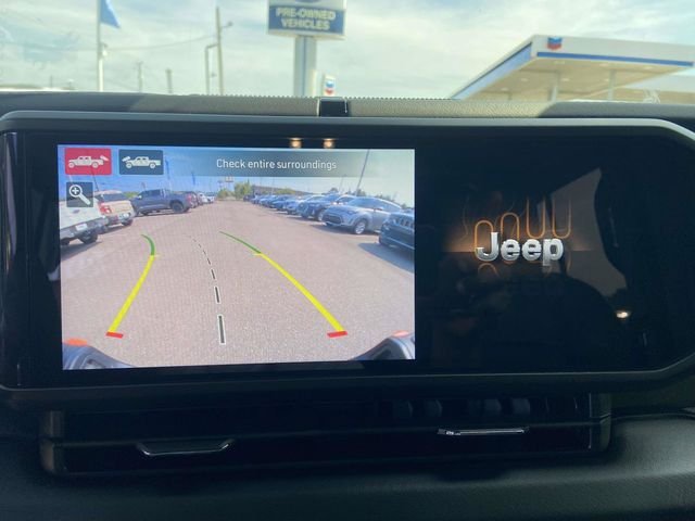 Certified Used 2025 41 Jeep Mojave image 17
