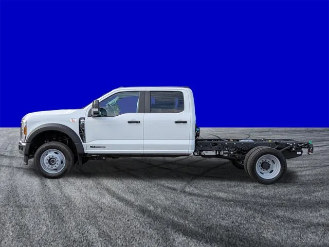 New 2026 Oxford White Ford F-450® XL image 7