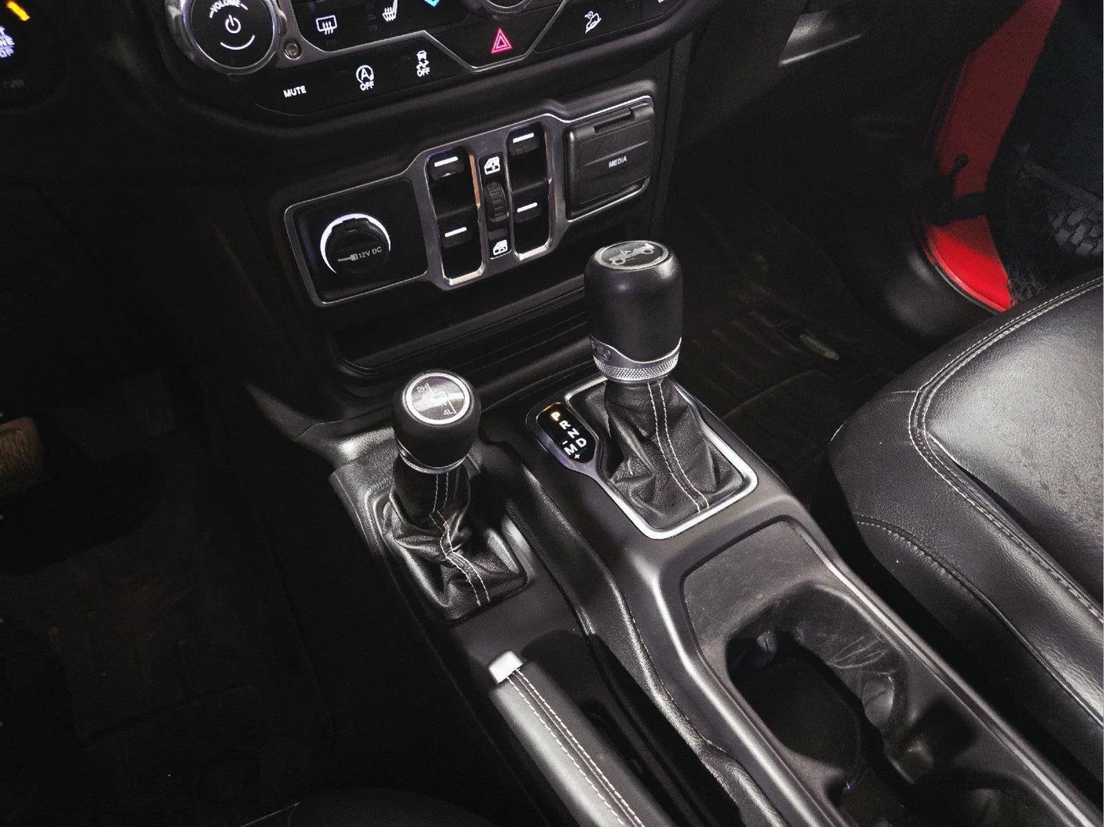 Used 2020 Firecracker Red Clearcoat Jeep Sahara image 29