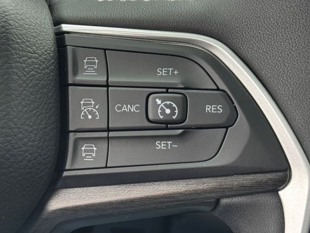 Used 2023 Gray Jeep Limited image 23
