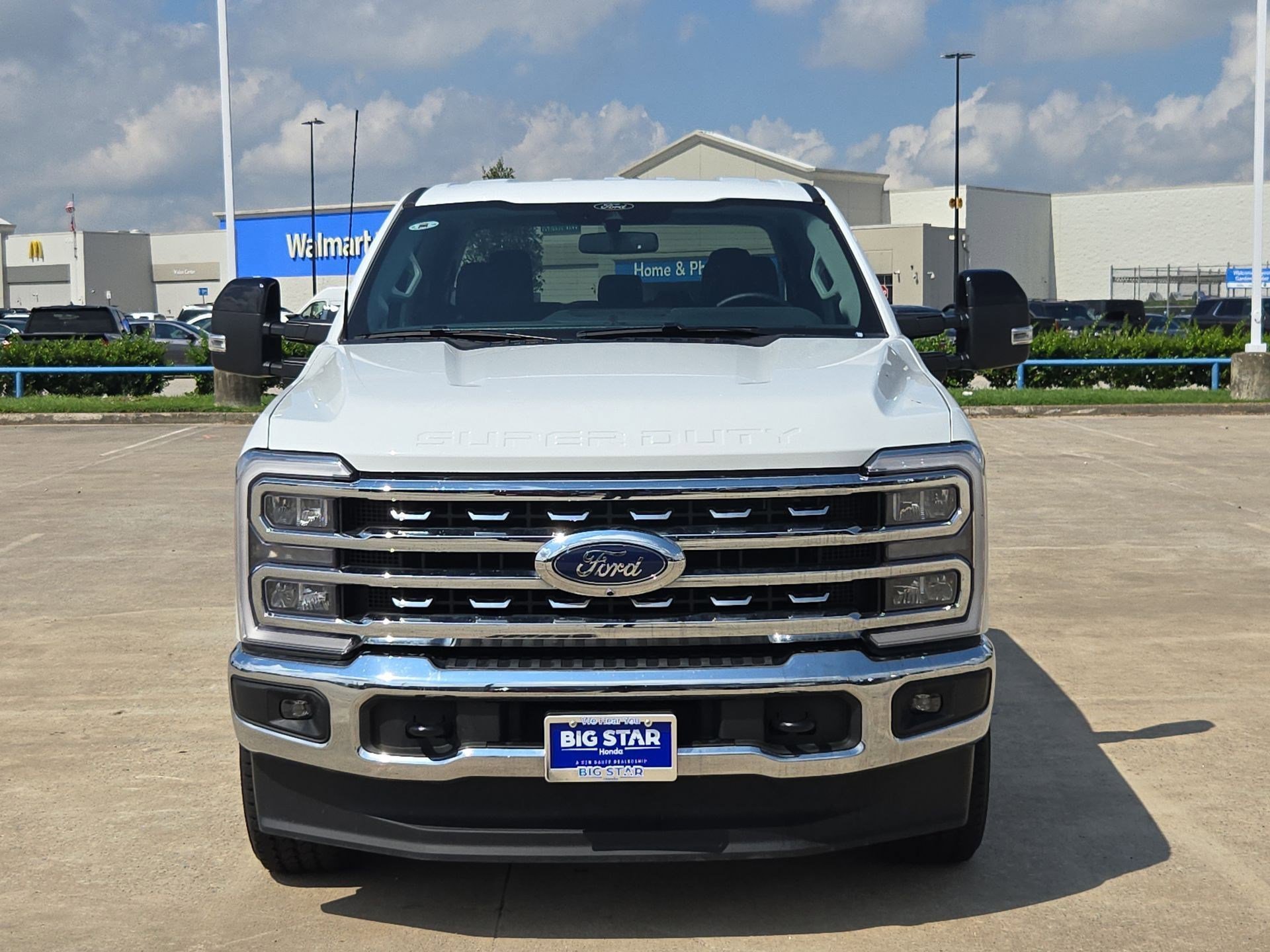 Used 2025 Oxford White Ford LARIAT image 9