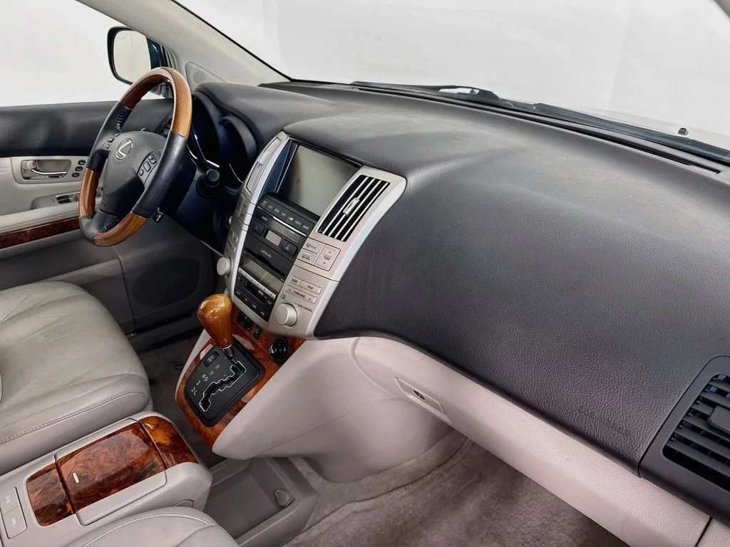 Used 2007 Flint Mica Lexus 350 image 31