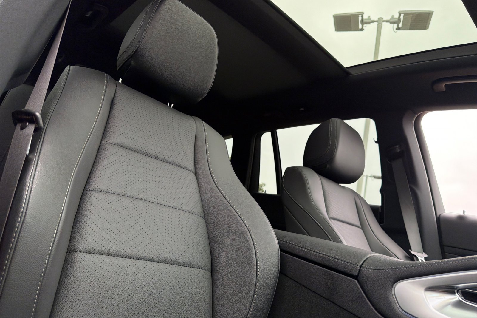 New 2026 MANUFAKTUR Alpine Grey Mercedes-Benz GLS 450 image 3