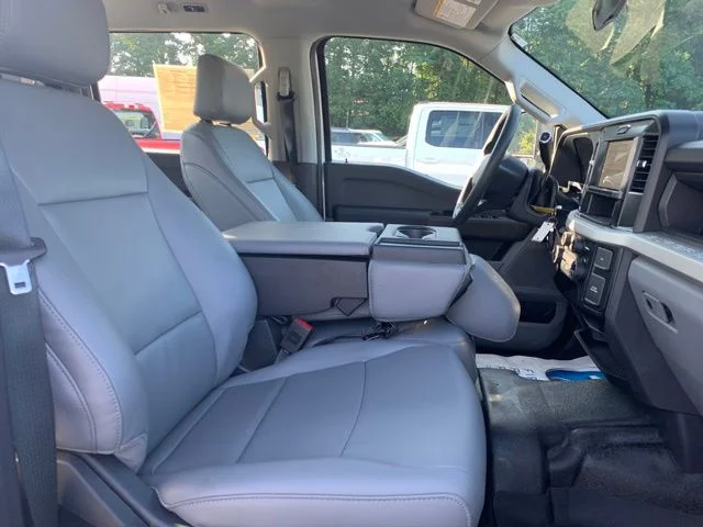 Used 2026 White Ford XL image 21