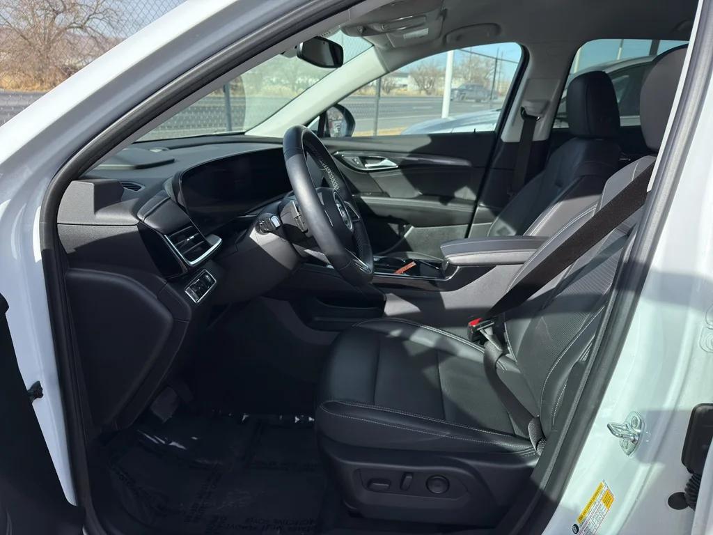 Used 2024 Summit White Buick Preferred image 10