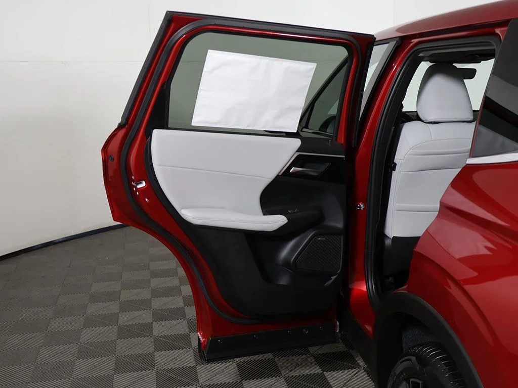 2025 Mitsubishi Outlander SE - Photo 23