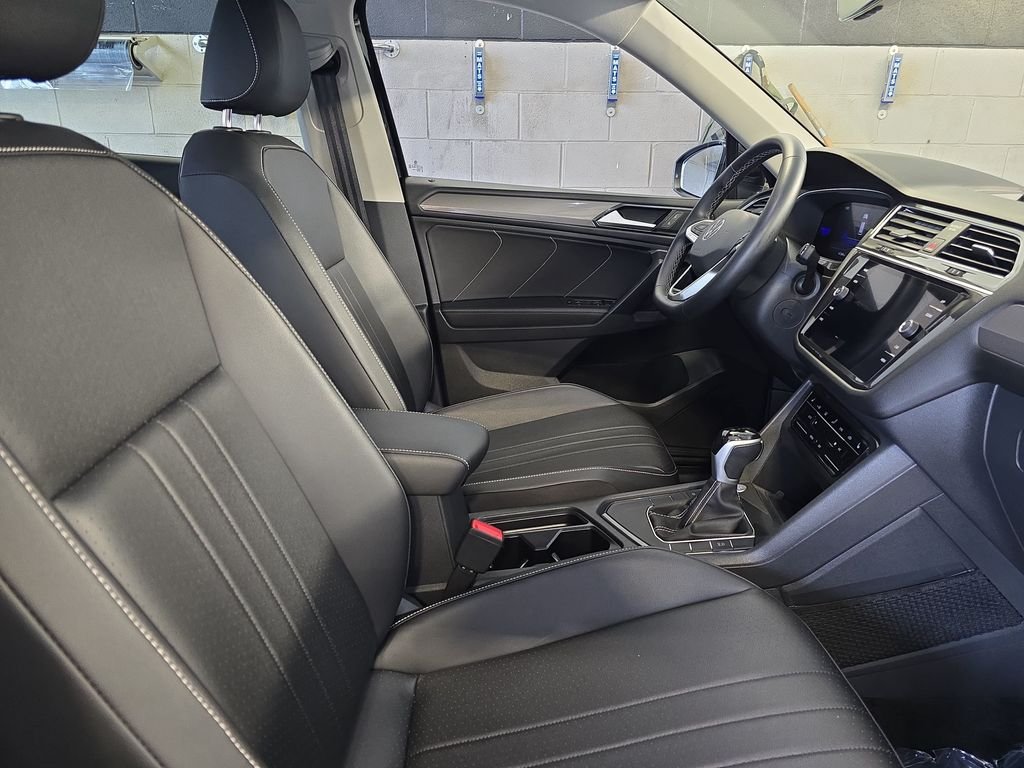 Used 2023 Black Volkswagen 2.0T SE image 11