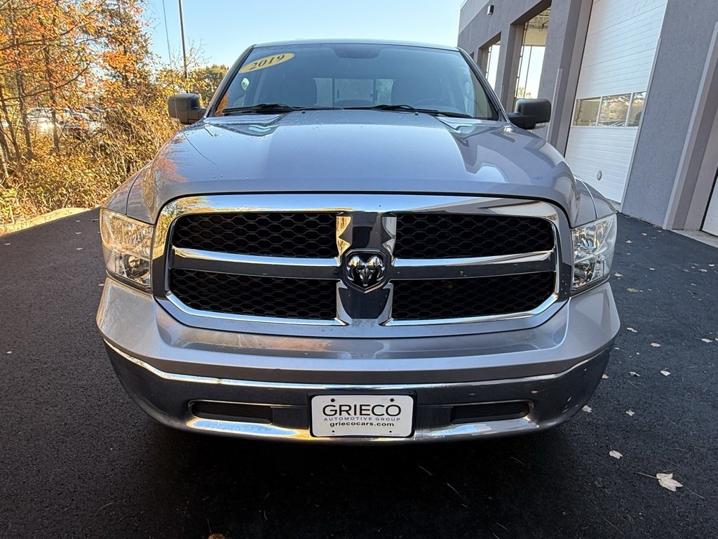 2019 Ram 1500 Classic SLT photo 3