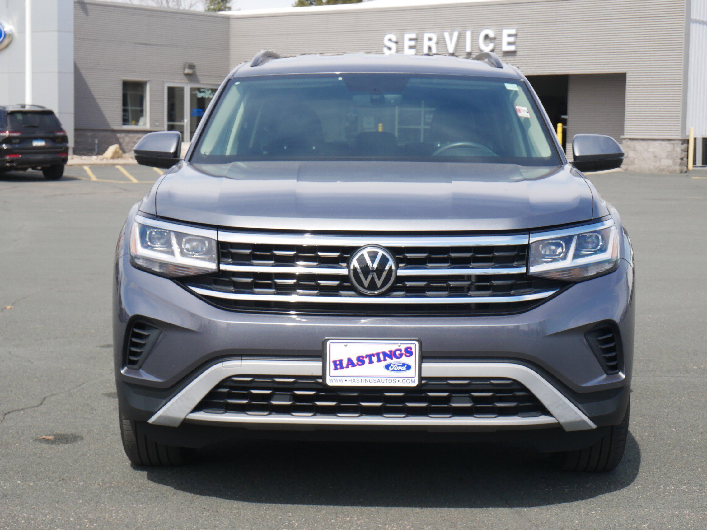 Used 2022 Platinum Gray Metallic Volkswagen 2.0T SE image 8