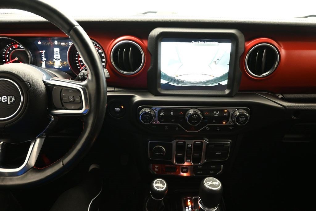 Used 2020 Bright White Clearcoat Jeep Rubicon image 17