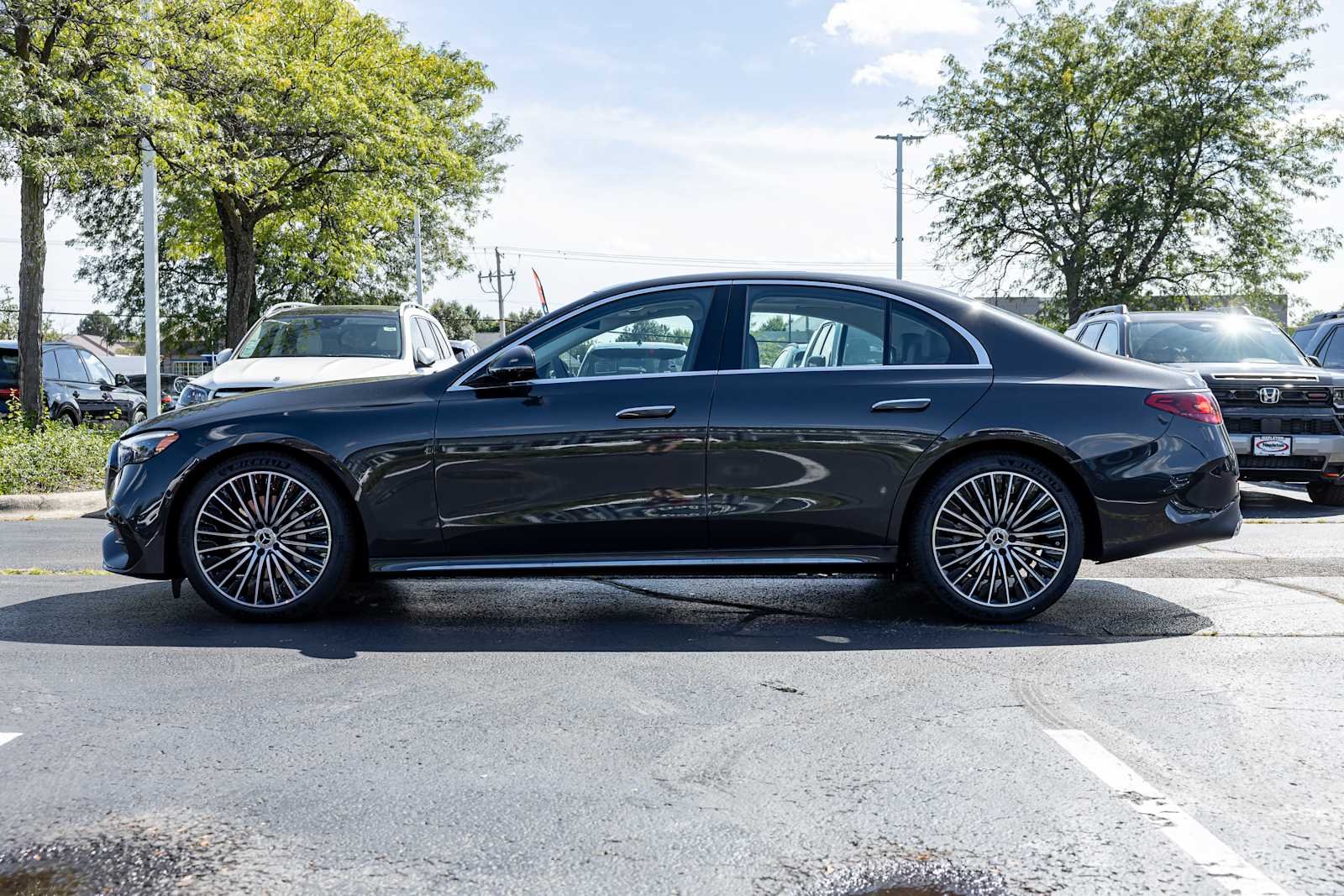 New 2027 Graphite Grey Metallic Mercedes-Benz E 350 image 3