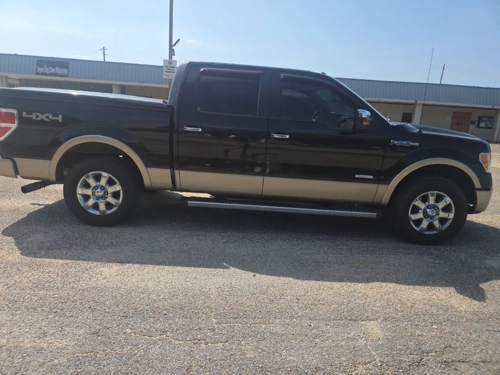 Used 2013 Black Ford Lariat image 13