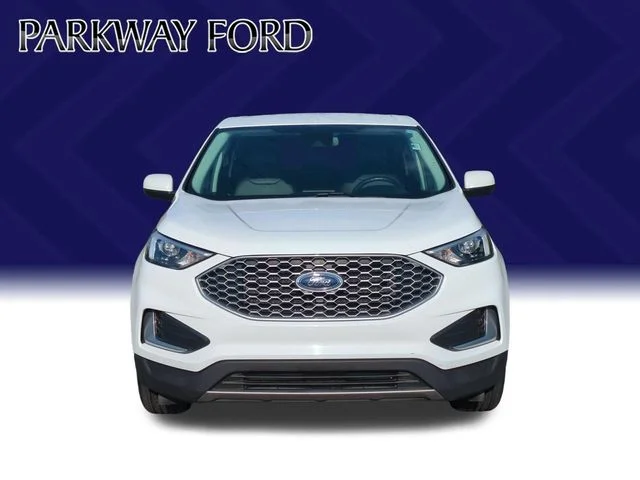Used 2024 White Ford SEL image 8