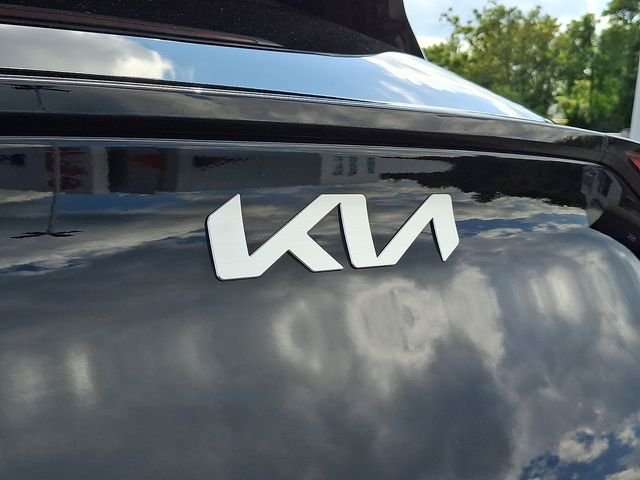 Used 2023 Black Kia SX-Prestige image 32