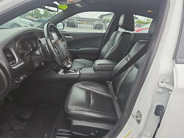 Used 2020 White Dodge SXT image 10