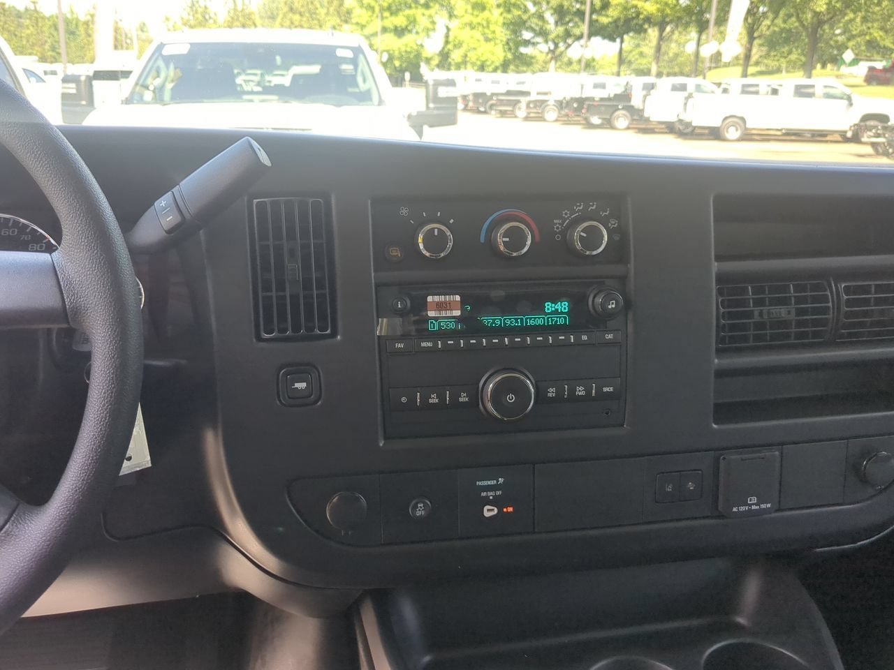 2026 Chevrolet Express Cargo Work Van - Photo 18