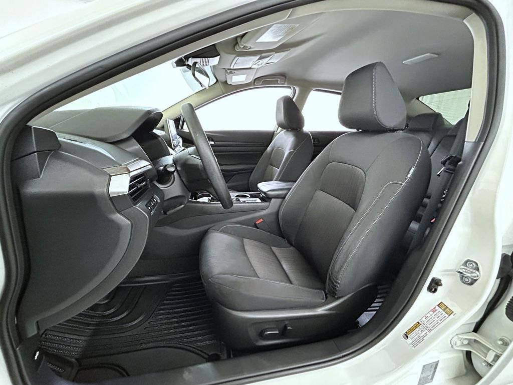 2024 Nissan Altima SV - Photo 11