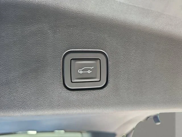 2026 Cadillac VISTIQ Sport - Photo 14