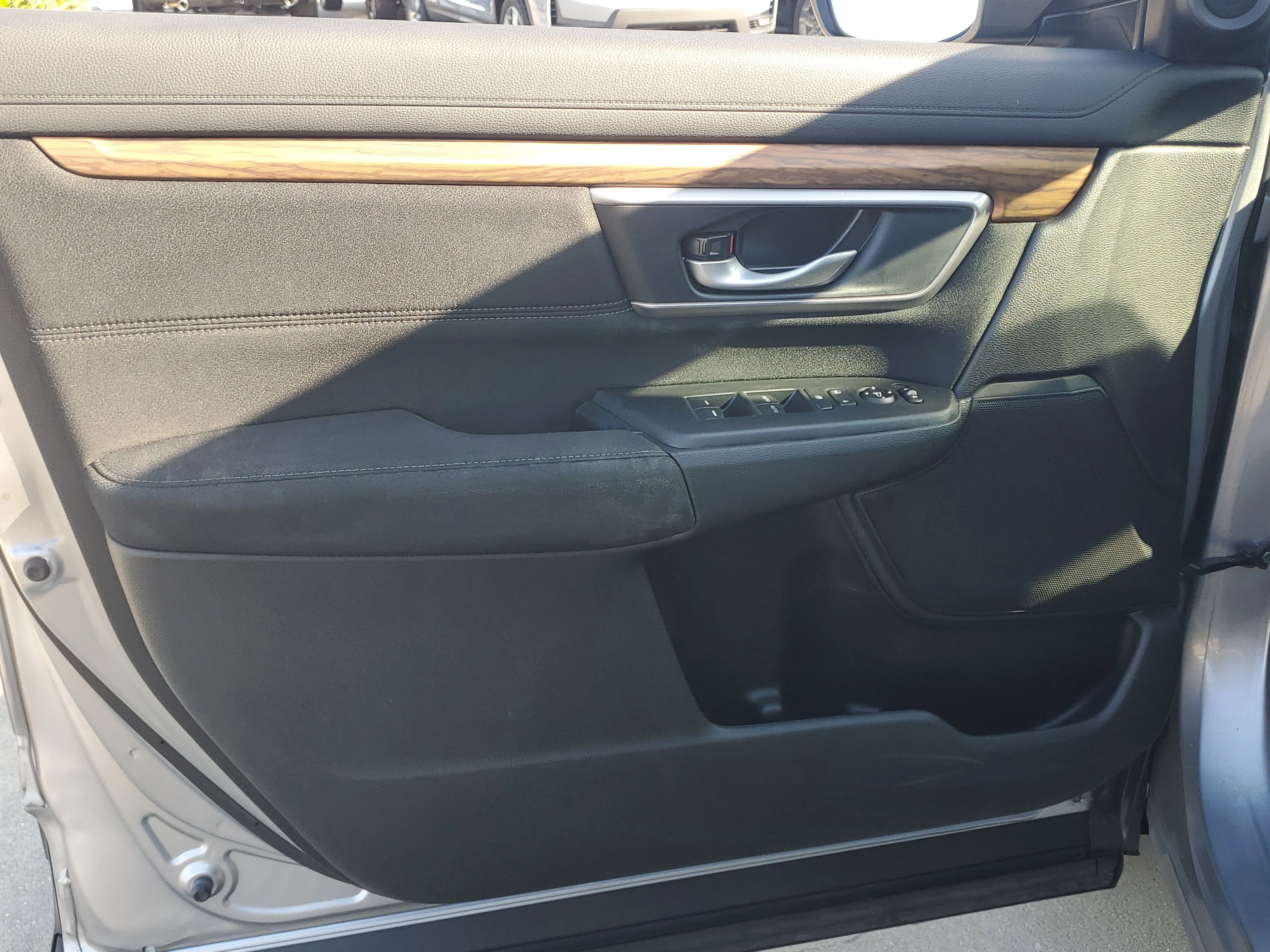 Used 2020 Silver Honda EX image 19