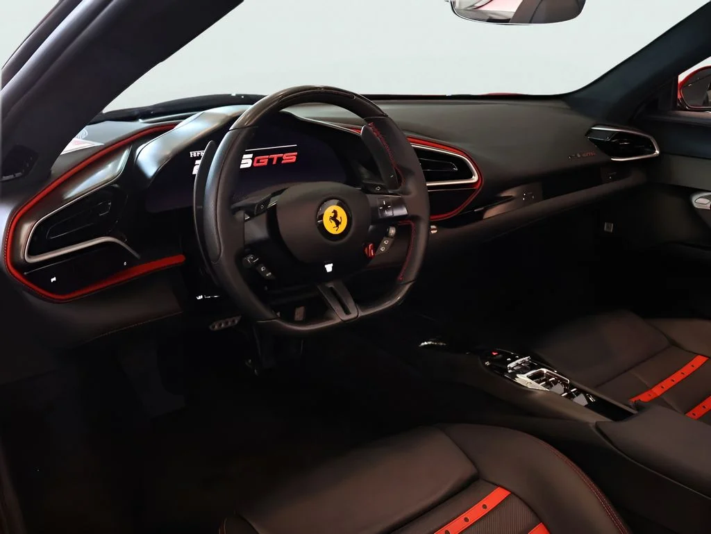Used 2024 Rosso Ferrari F1-75 OPACO Ferrari  image 27