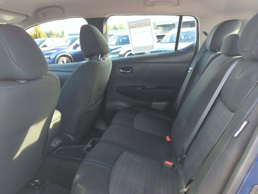 Used 2025 Blue Nissan S image 16