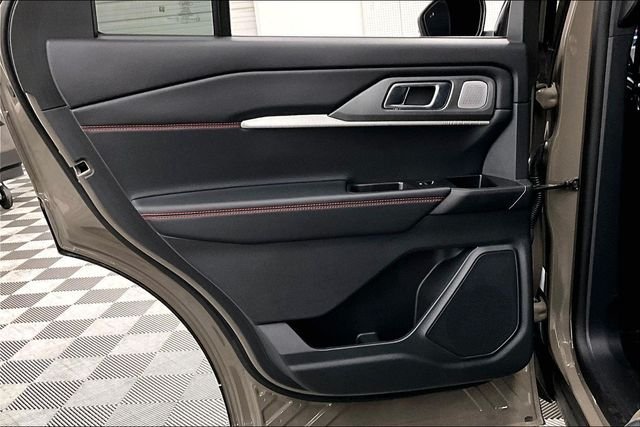 2026 Ford Explorer ST - Photo 23