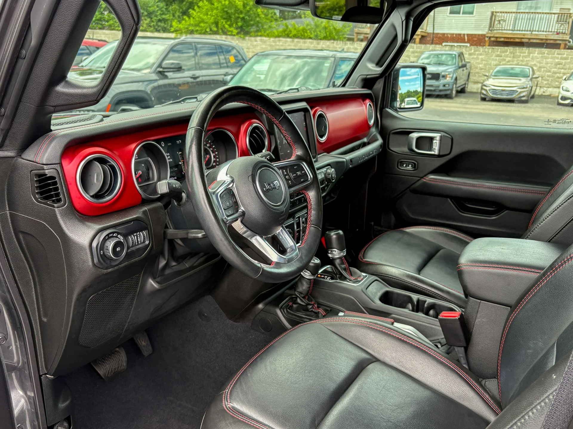 Used 2022 Gray Jeep Unlimited Rubicon image 2