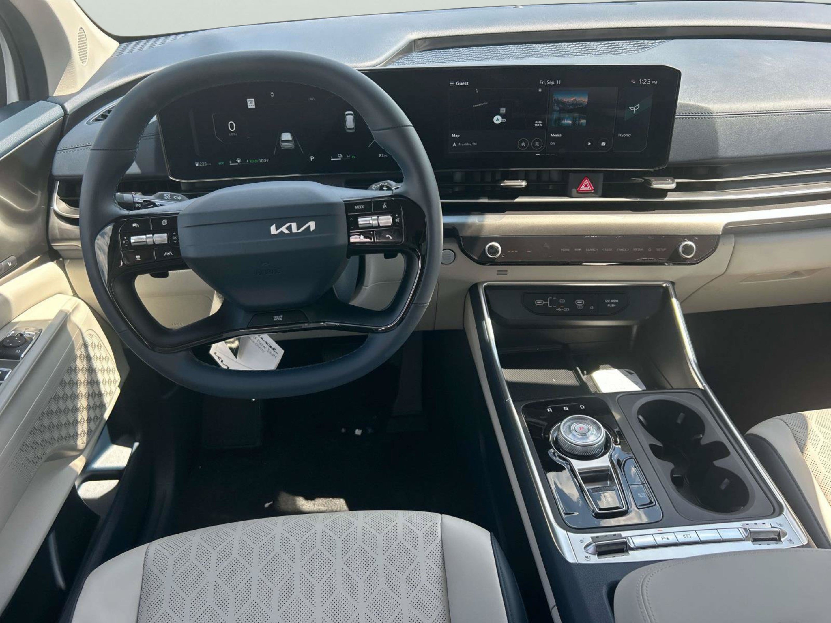 New 2027 Snow White Pearl Kia SX image 11