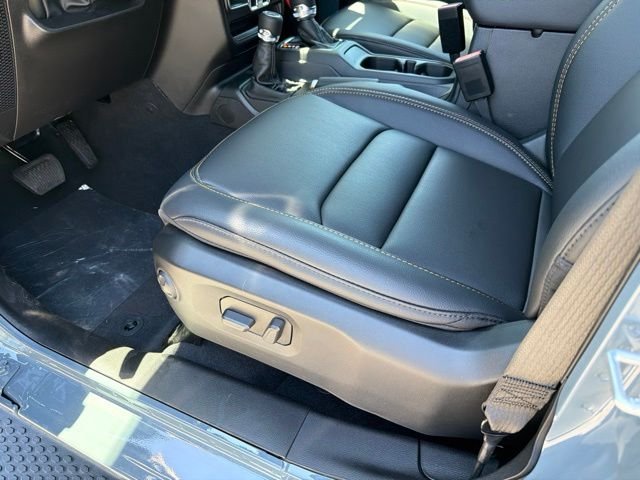 New 2026 Anvil Clear-Coat Exterior Paint Jeep Sahara image 13