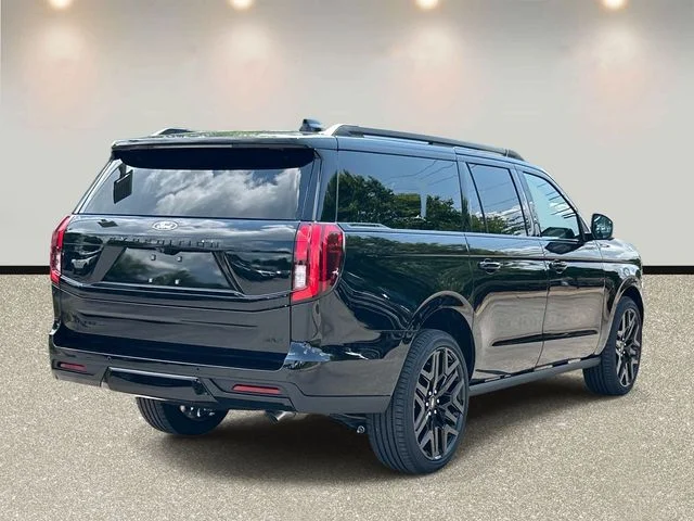 New 2027 Black Ford Platinum image 5