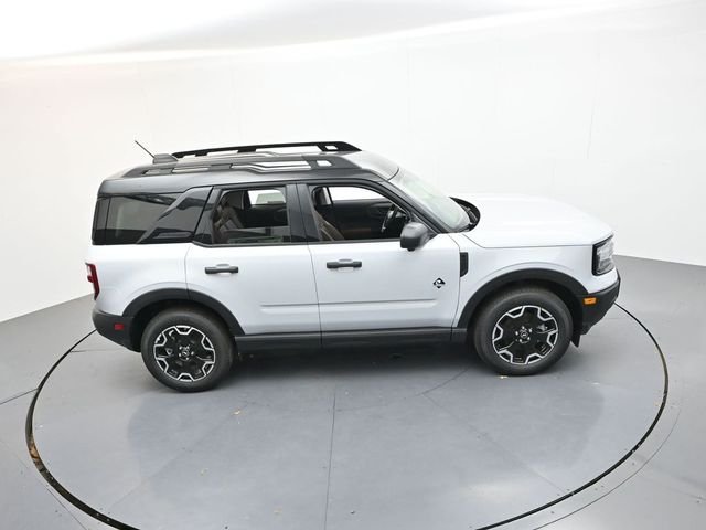 New 2026 Space White Metallic Ford Outer Banks® image 39
