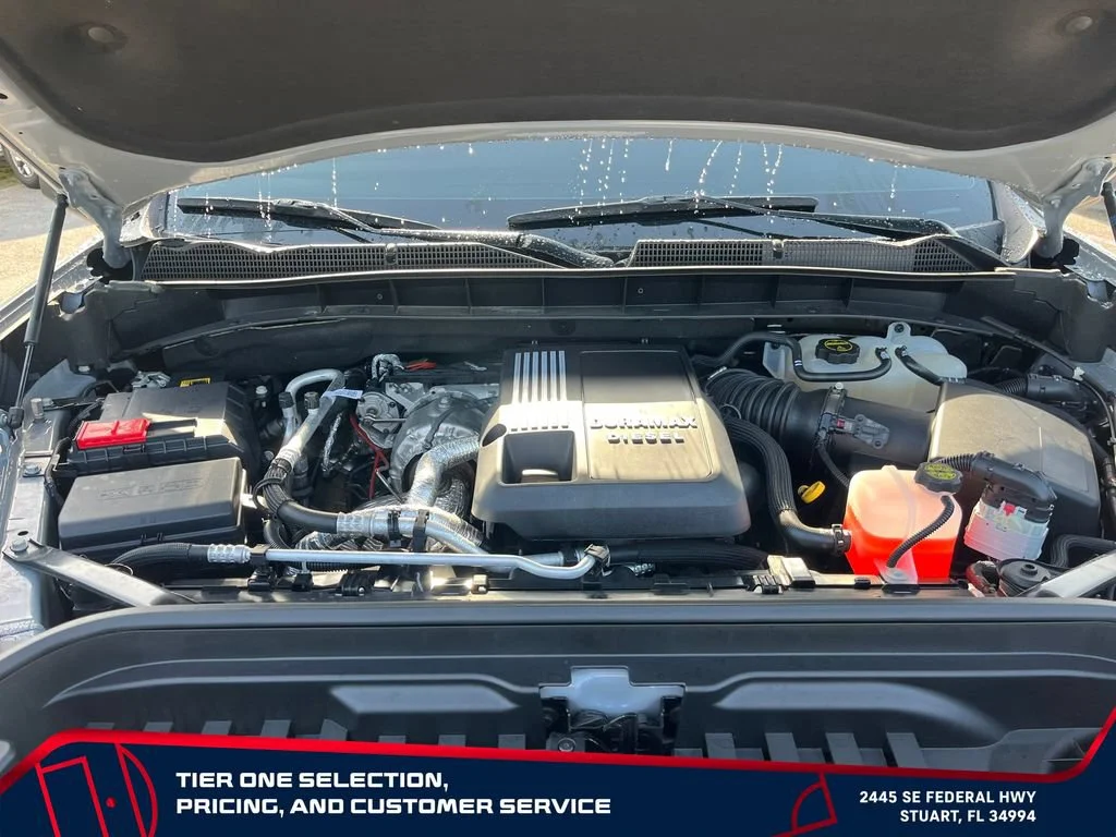 Used 2025 Thunderstorm Gray GMC AT4 image 32