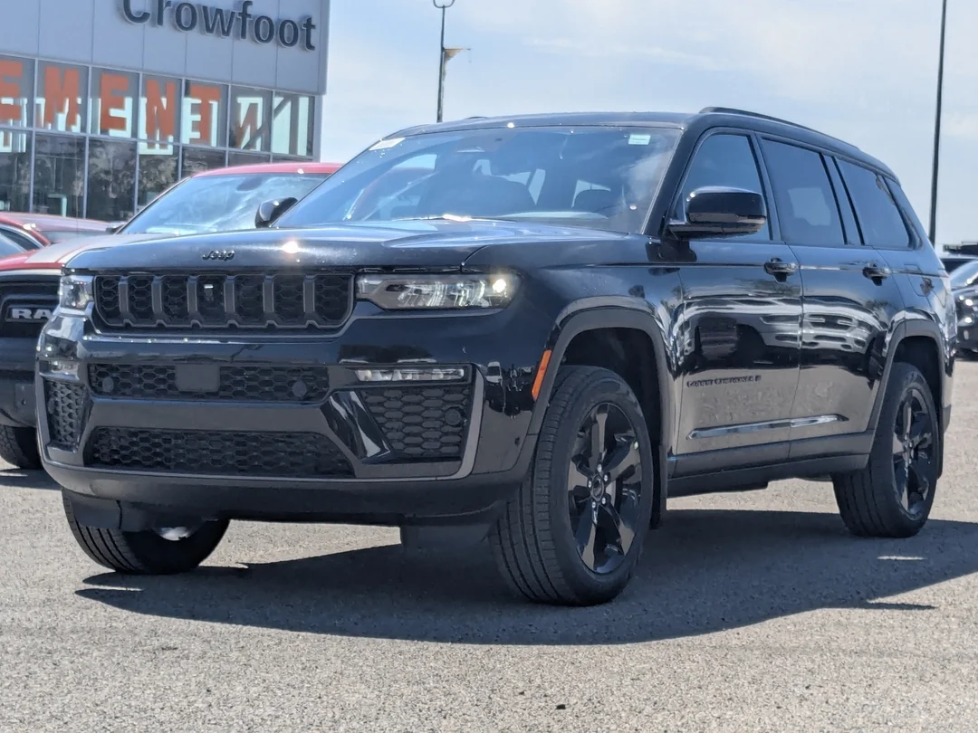 New 2026 Black Jeep Limited - - 4x4 - Dual- Pane Panoramic Sunroof - Trailer Tow Pkg - 9 Spkr/Subwoofer & More! image 4