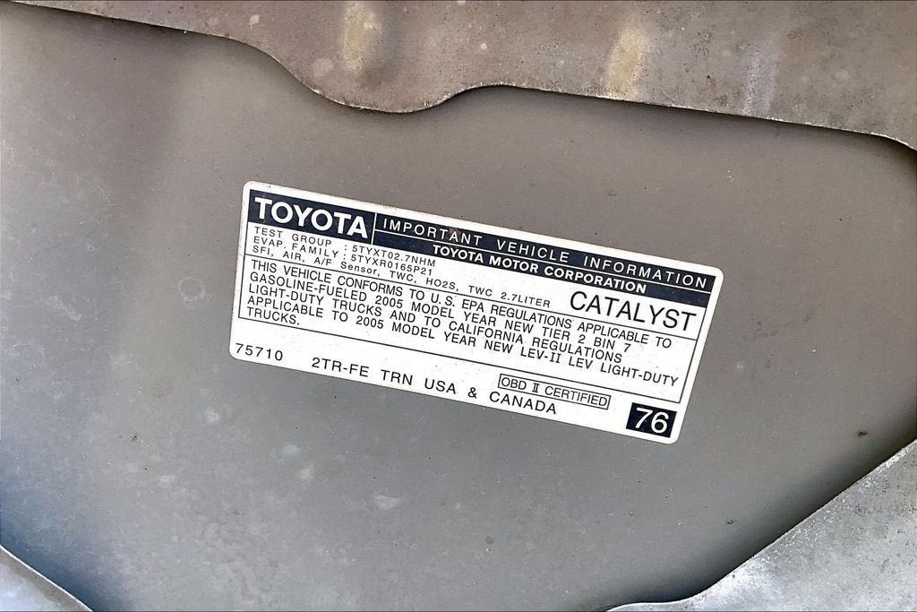 Used 2005 Beige Toyota Base image 32