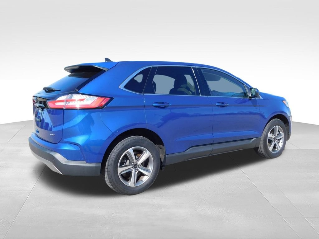 Used 2023 Blue Ford SEL image 3