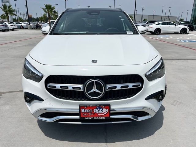 New 2026 Polar White Mercedes-Benz GLA 250 image 2