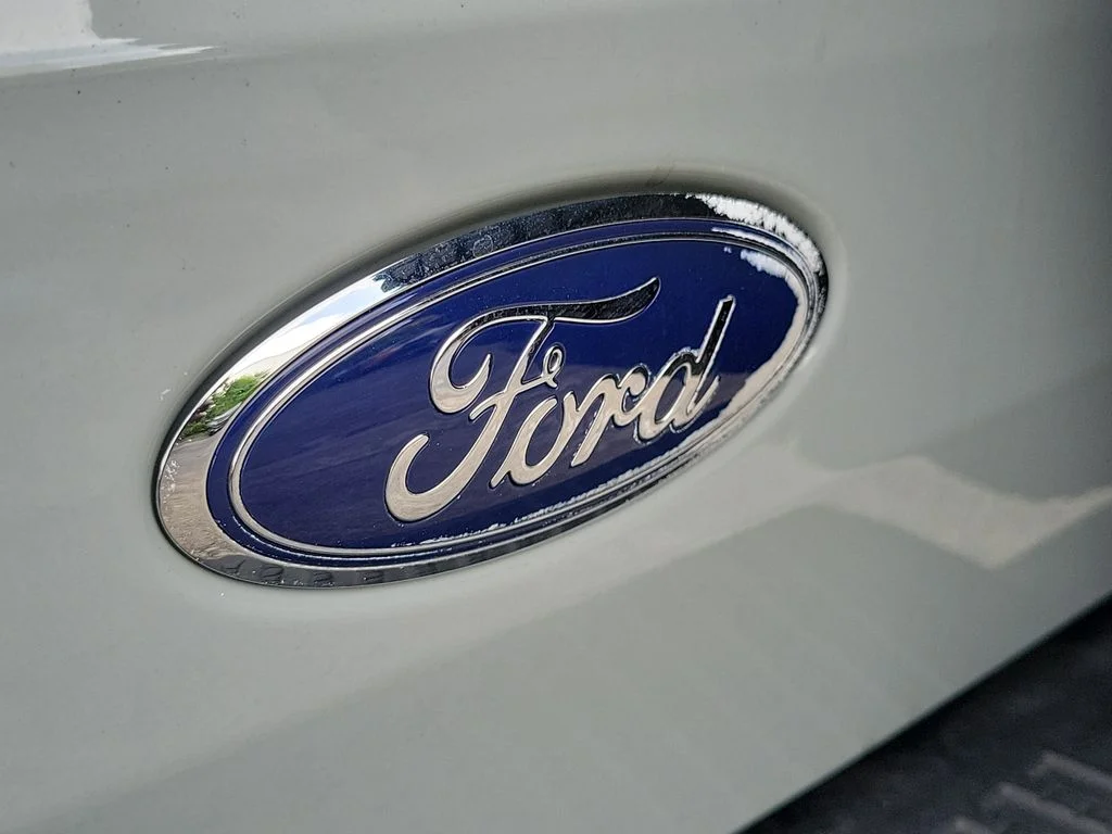 Used 2023 Gray Ford Badlands image 10