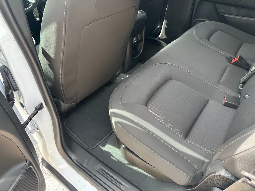 Used 2022 Summit White GMC Elevation image 38
