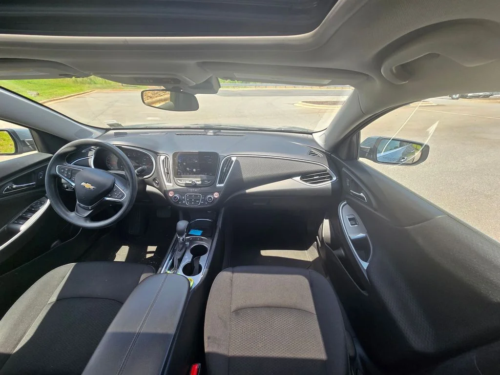 Used 2024 Gray Chevrolet LT image 18
