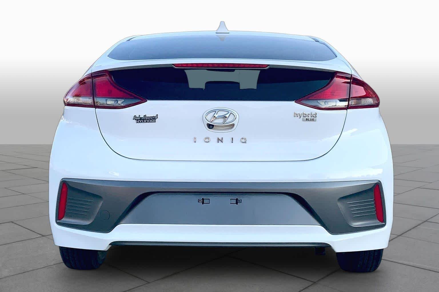 Used 2021 Ceramic White Hyundai Blue image 5
