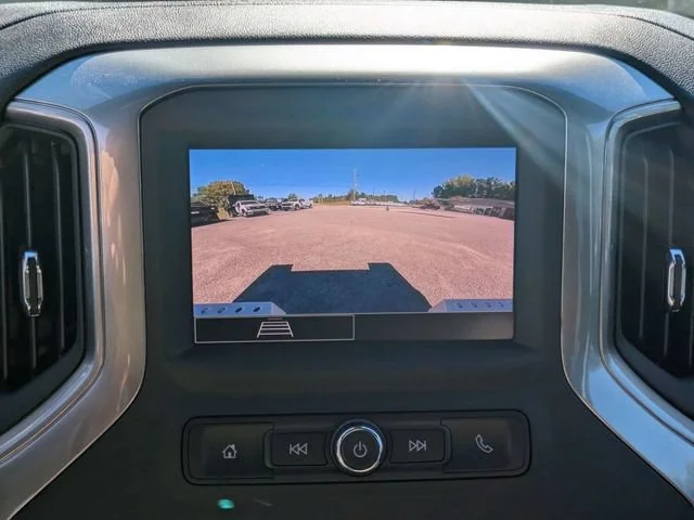 New 2025 Summit White GMC Pro image 24