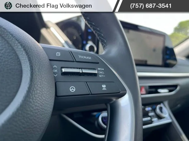 Used 2023 Hampton Gray Hyundai SEL image 36